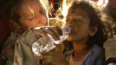 humanitarian-aid-939723_1280