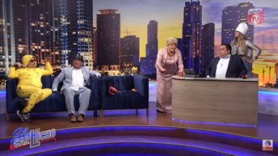 La abuela hace de las suyas en el show de carlucho