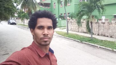 1609875943-fallece-madre-artista-cubano-luis-manuel-otero-alcantara