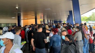 Residentes en EEUU perdieron sus vuelos tras pasar fin de año en Cuba