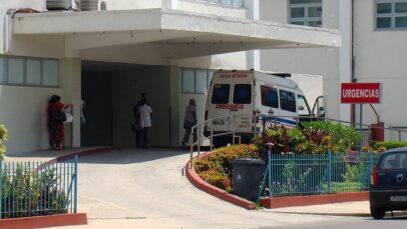 Ambulancia niña que ingirió cloro, referencial