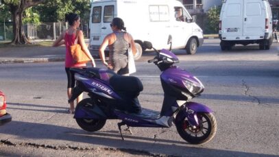 motos-electricas-bateria-litio-cuba-1-800×445