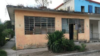 Cubana viviendo 18 años en albergues