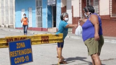 Vecinos saltando de azotea en azotea