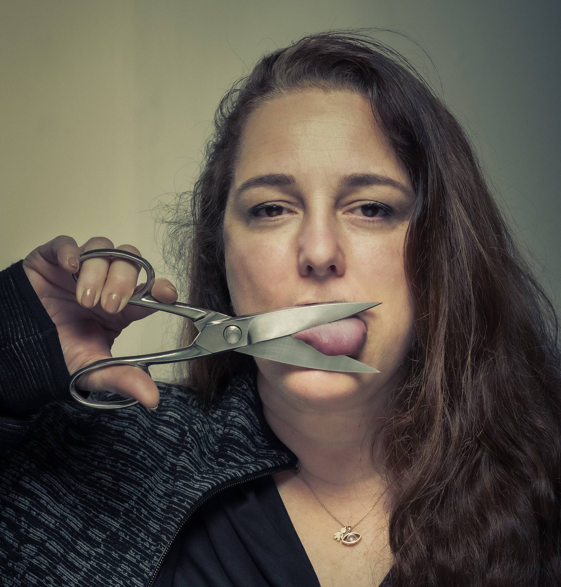 Imponen arresto domiciliario a Tania Bruguera