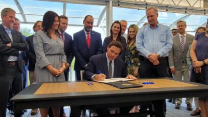 DeSantis firma