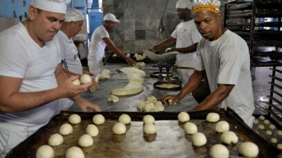 Escasez de pan en Cuba foto referencial
