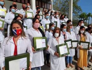 médicos cubanos