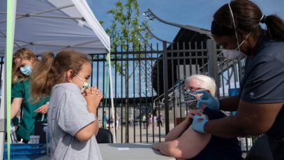 vacunación playas miami foto afp