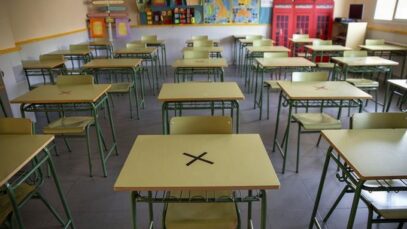 Foto imagen referencial aula de clases