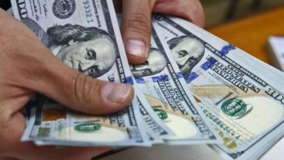 dolares-en-Cuba_ADNCuba