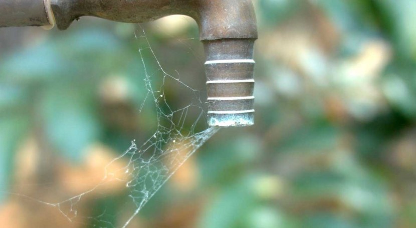 Denuncia en Facebook devuelve servicio de agua a edificio en La Habana