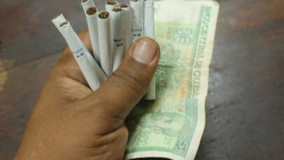 venta cigarros mitad2 – foto laura rodriguez fuentes