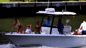 Chicas ardientes Boat Zone