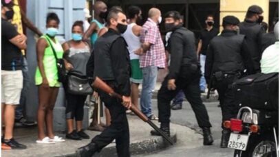 Los-boinas-negras-la-temible-brigada-especial-del-regimen-cubano-para-reprimir-las-protestas