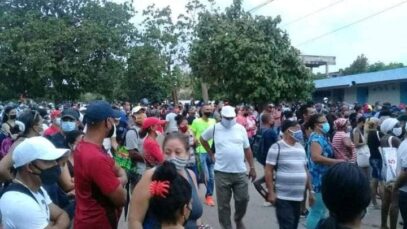 cola-para-el-aceite-en-alamar