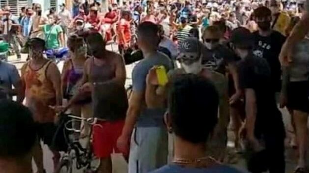 PD denuncia que policía cubana le dispara a gente indefensa